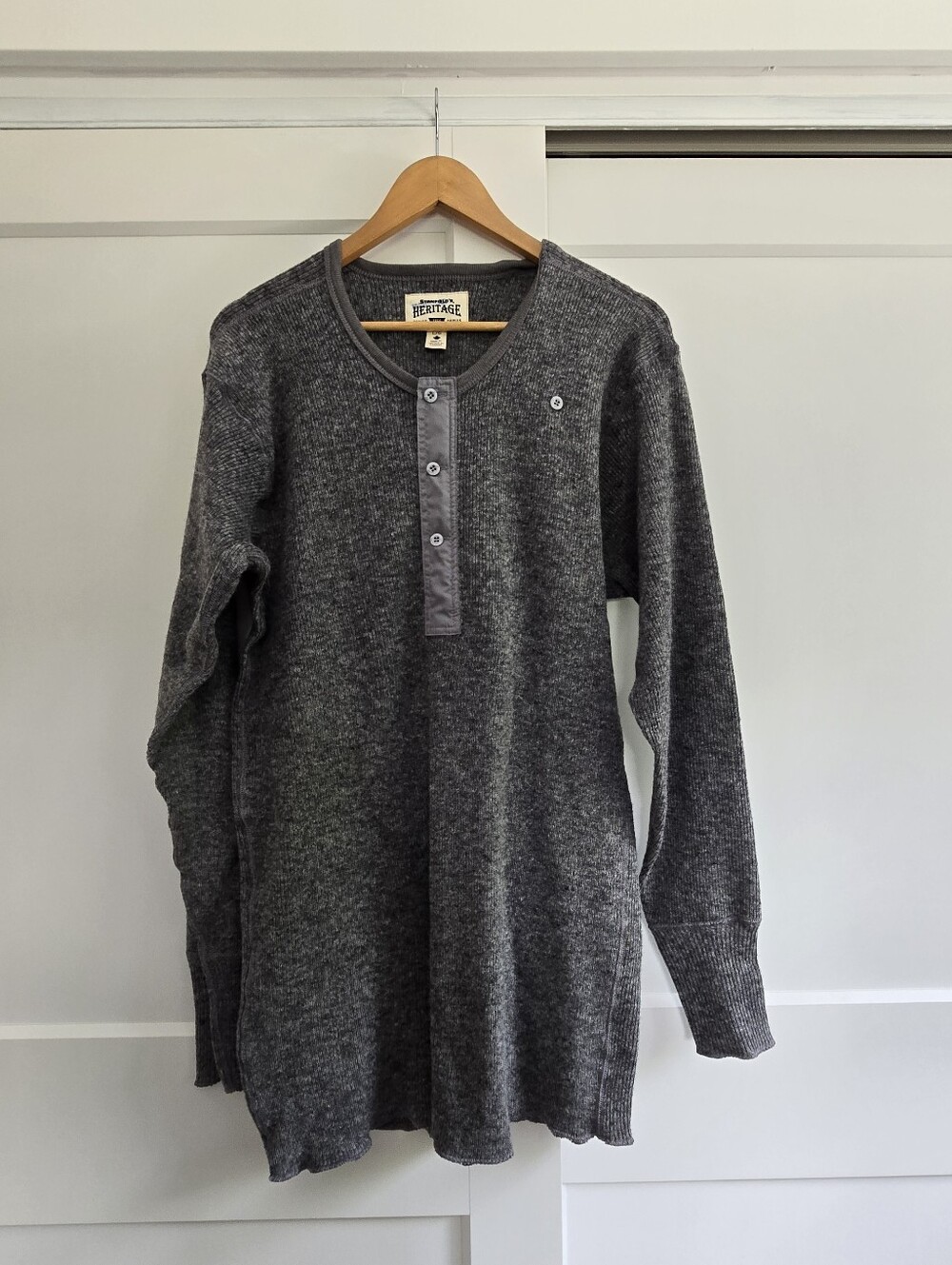 Stanfield's Heritage Grey Mens Large Henley Long Sleeve Shirt  New With No Tags